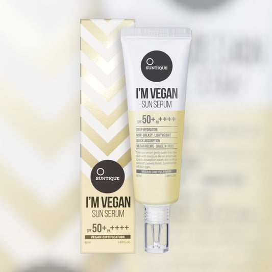 SUNTIQUE I’m Vegan Sun Serum SPF50+ – Αντηλιακό serum με ενυδάτωση, φυσική λάμψη και vegan σύνθεση